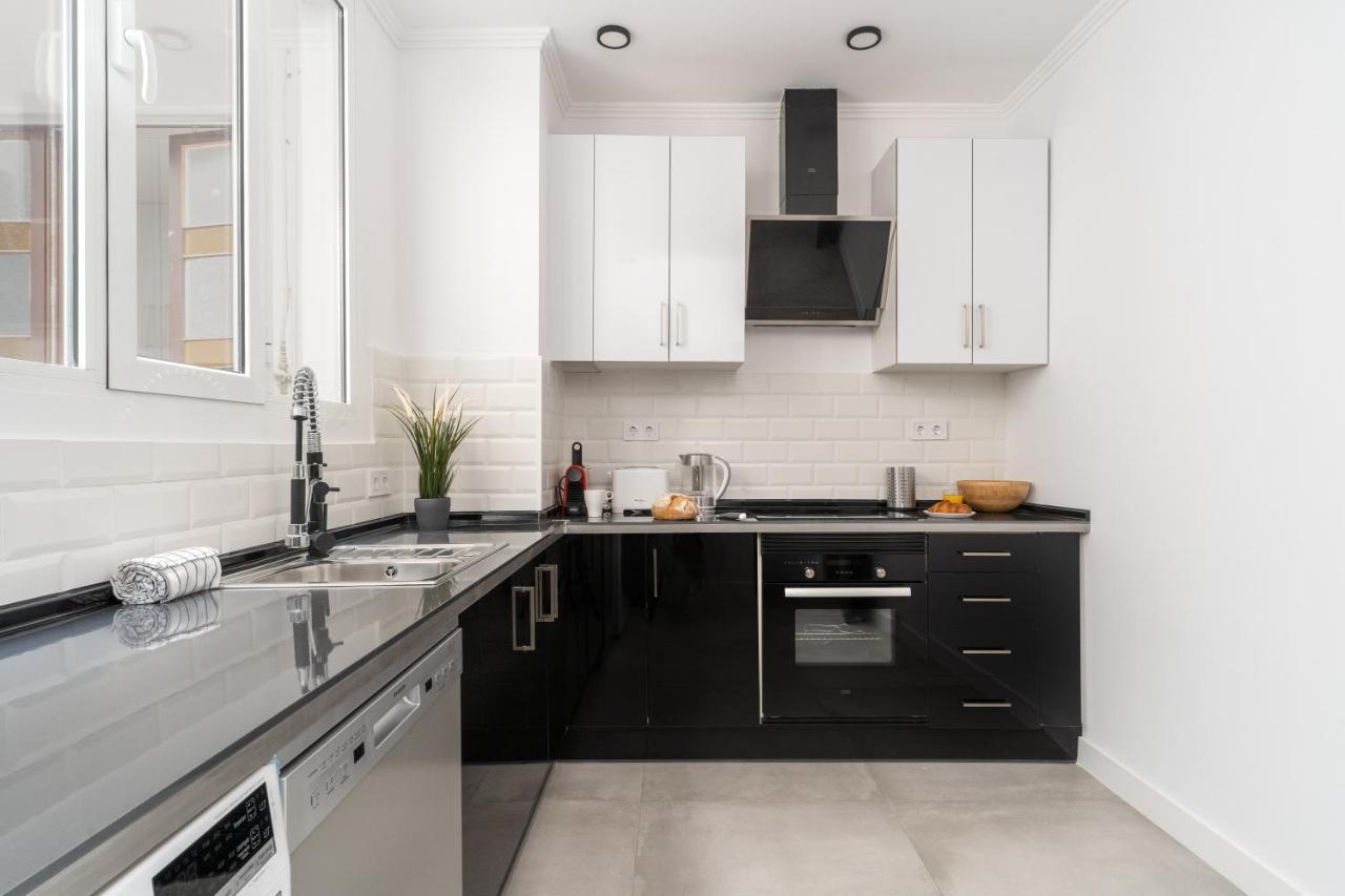 5br - 3bh Luxury In The City Center Lejlighed